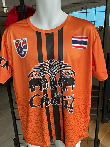 Neu fußball trikot - neu,